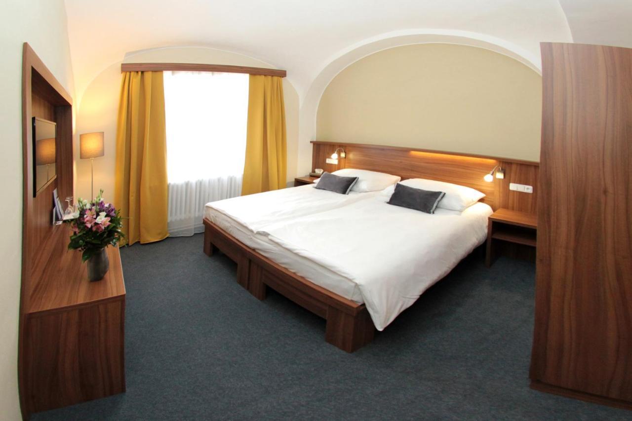 Hotel Baltaci Starý Zámek Napajedla Exterior foto